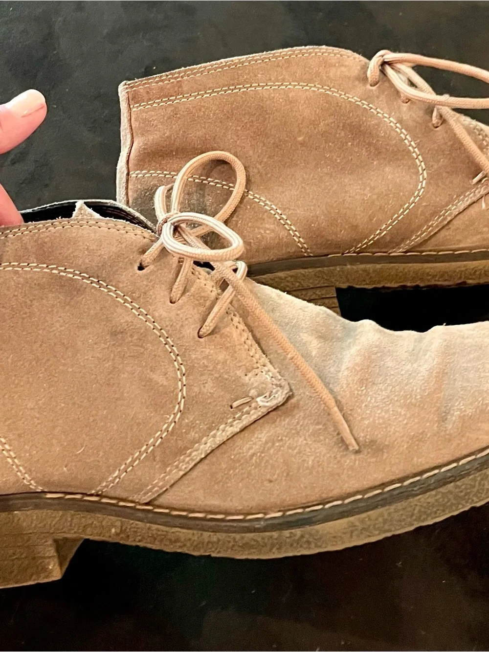 Men's Suede Lace-Up Desert Shoe in Light Brown